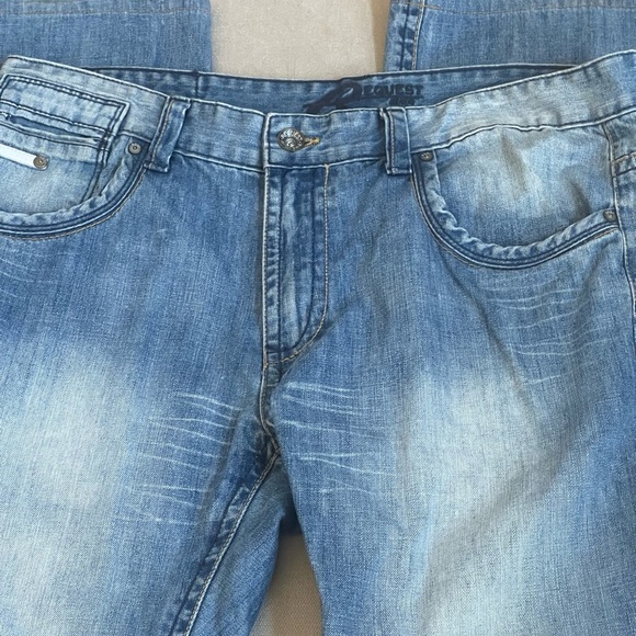 Jeans - Picture 2 of 6